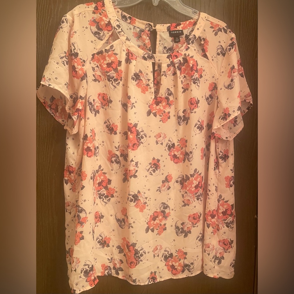 Torrid Women's 2x Floral Skull Top